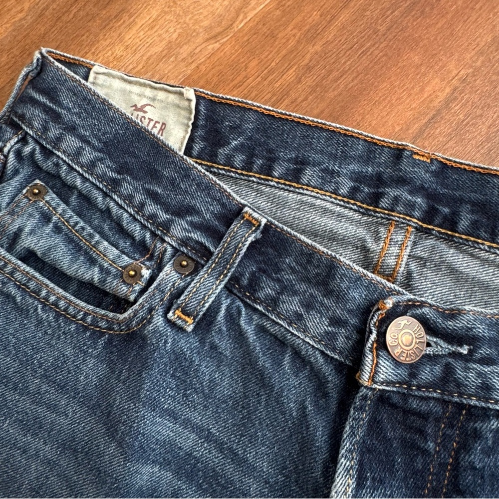 Hollister Dark Wash Denim Cutoff Shorts Raw Hem Low Rise Y2K Casual Summer - Picture 4 of 8